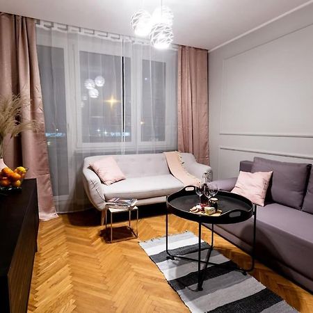Ferienwohnung Elegant, Comfortable In The Heart Of Warsaw! Exterior foto