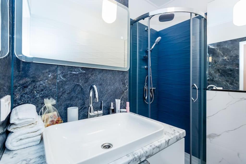 Ferienwohnung Elegant, Comfortable In The Heart Of Warsaw! Exterior foto