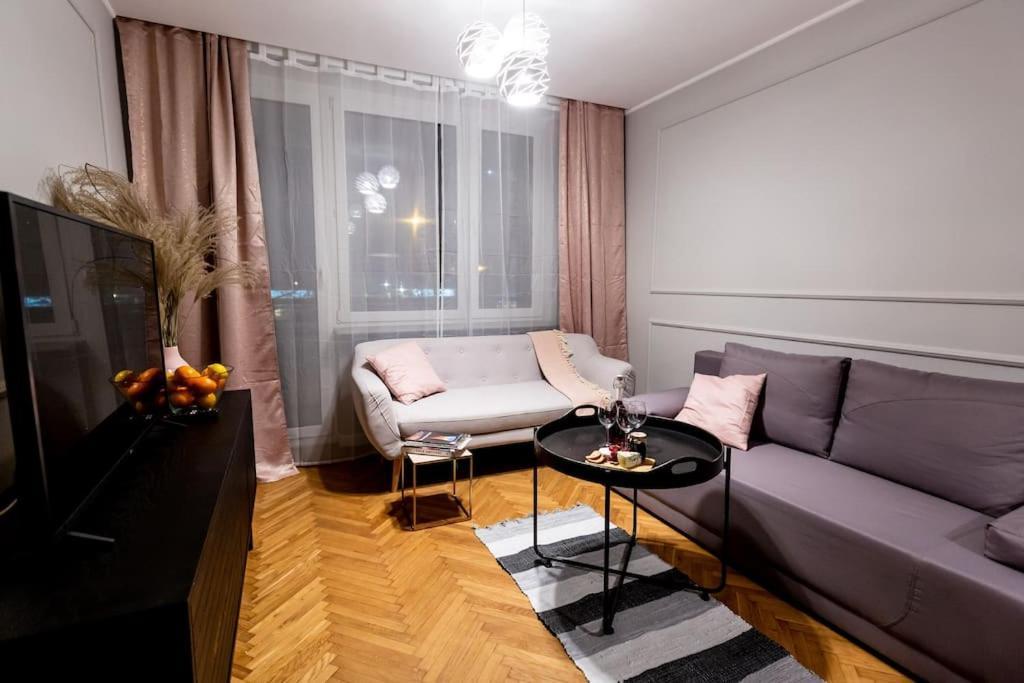 Ferienwohnung Elegant, Comfortable In The Heart Of Warsaw! Exterior foto