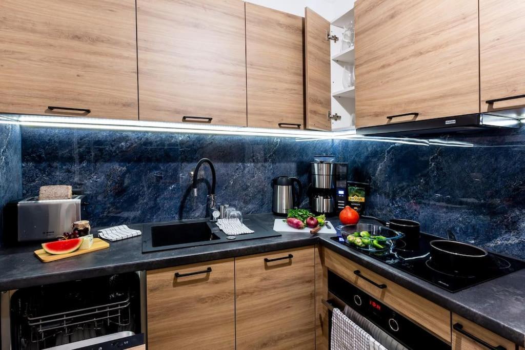 Ferienwohnung Elegant, Comfortable In The Heart Of Warsaw! Exterior foto