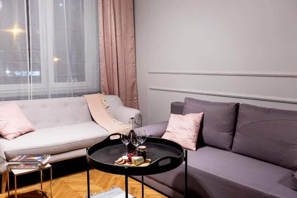 Ferienwohnung Elegant, Comfortable In The Heart Of Warsaw! Exterior foto