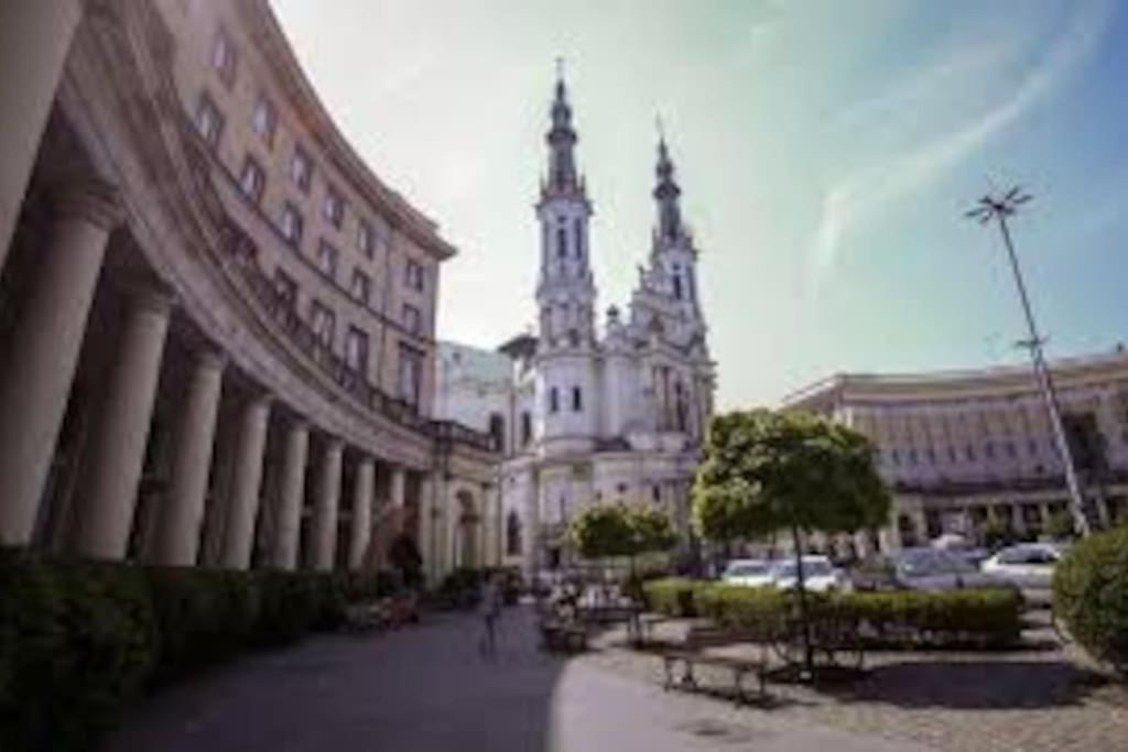 Ferienwohnung Elegant, Comfortable In The Heart Of Warsaw! Exterior foto
